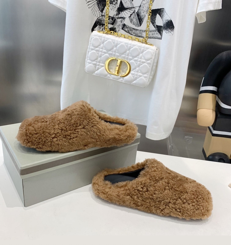 Other Slippers